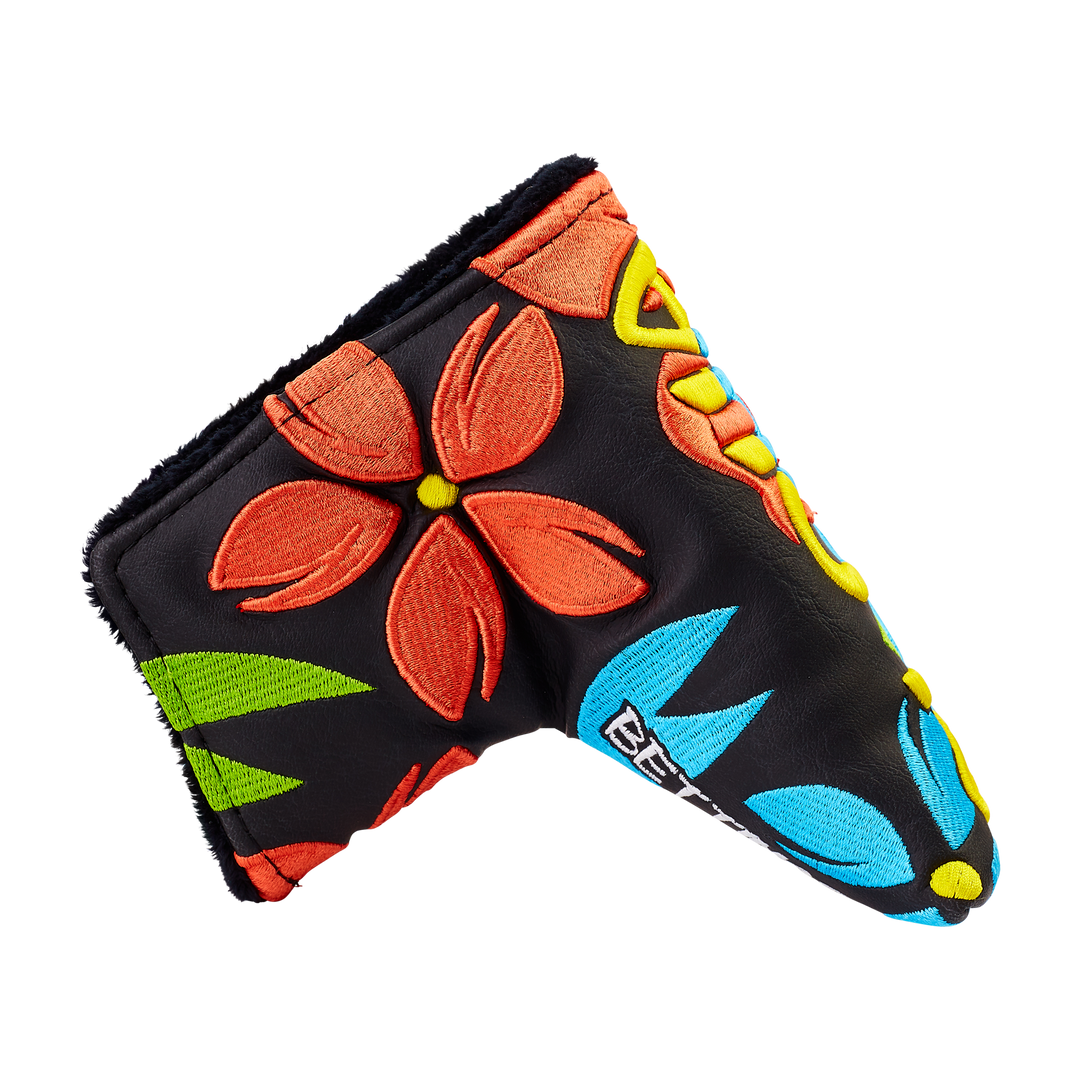 Queen B 6 ALOHA DASS – Studio B