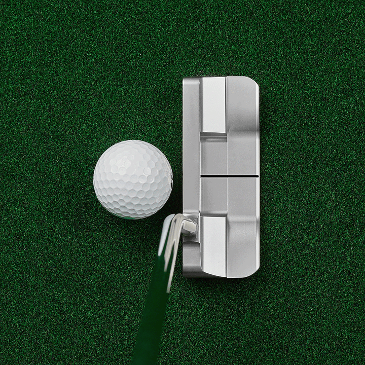 Bettinardi 2021 Studio Stock 28 Putter with ball on green mat